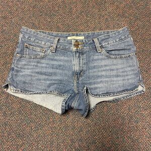 Levi's Women's Denim Cutoff Shorts - Faded Blue